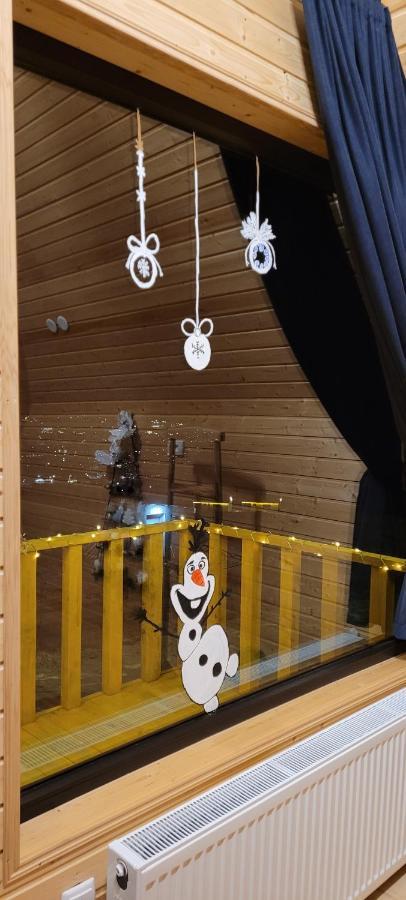 Pine Chalet Kazbegi ภายนอก รูปภาพ